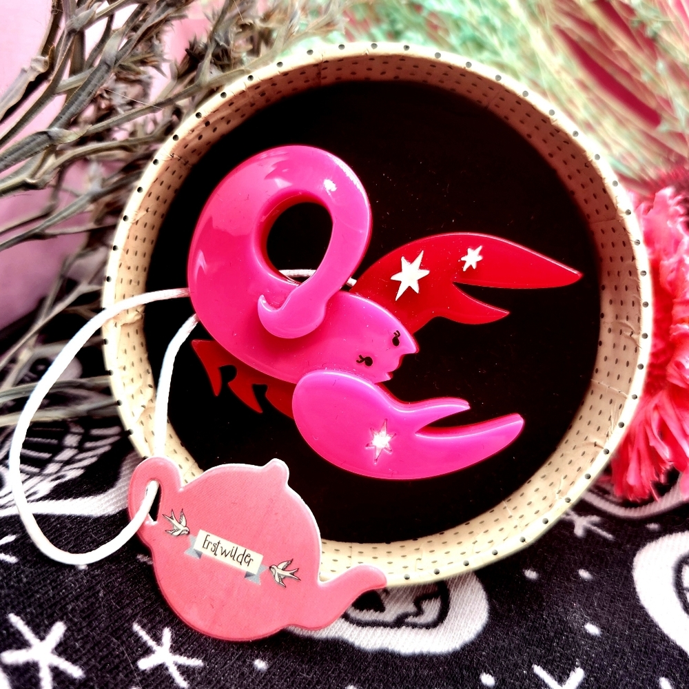 NIB Scorpio The Serene 2018 Erstwilder Brooch